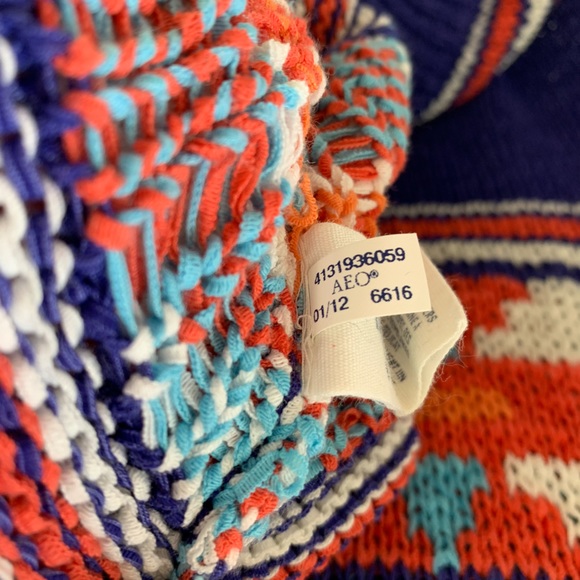 American Eagle Women Chunky Aztec Print Sweater Medium Blue Orange Cotton Nylon - Picture 2 of 7
